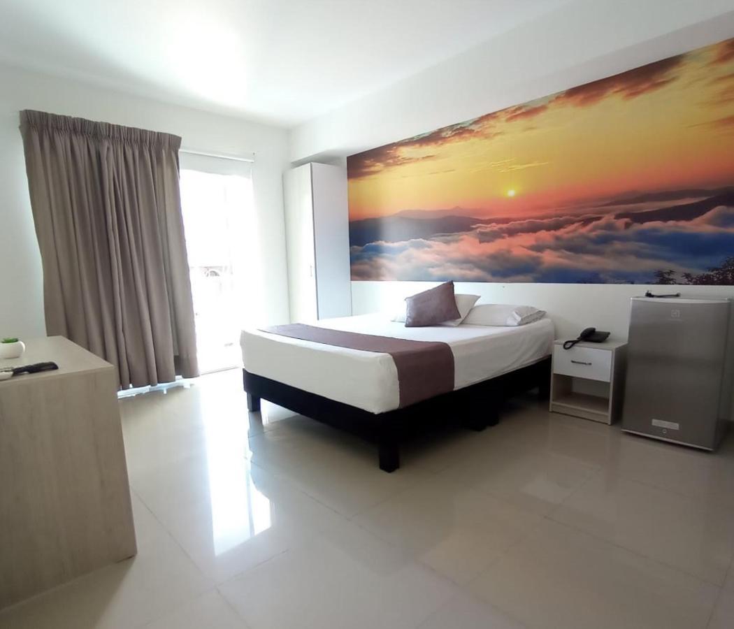 Hotel Granada Loft Cali Esterno foto